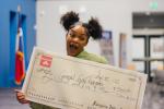 Sa'Nyia Martin accepting award for "Fan Favorite